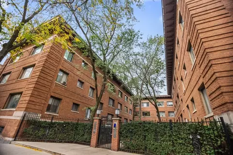 810 W Lakeside Pl #107, Chicago, IL 60640