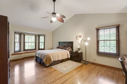 Bedroom - 2230 Buckthorn Dr, Algonquin, IL 60102 photo 1 of 5