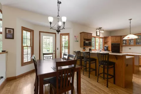 Dining - 2230 Buckthorn Dr, Algonquin, IL 60102 photo 3 of 3