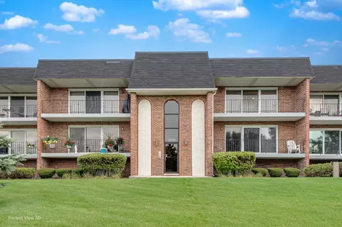 15702 Lake Hills Ct #2S, Orland Park, IL 60462
