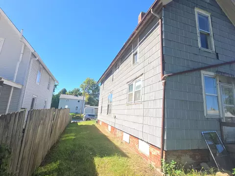 Exterior - 316 S Walnut St, Kewanee, IL 61443 photo 4 of 4
