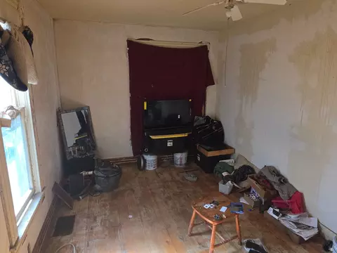 Living - 316 S Walnut St, Kewanee, IL 61443 photo 2 of 2