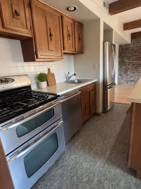 Kitchen - 1206 Kenneth Cir #1206, Elgin, IL 60120 photo 1 of 1