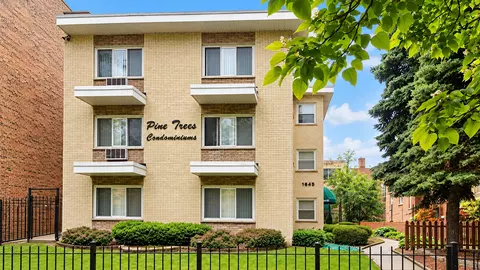 1645 W Farwell Ave #3B, Chicago, IL 60626