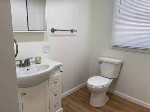 Bath - 1104 Pulaski St, Peru, IL 61354 photo 1 of 2