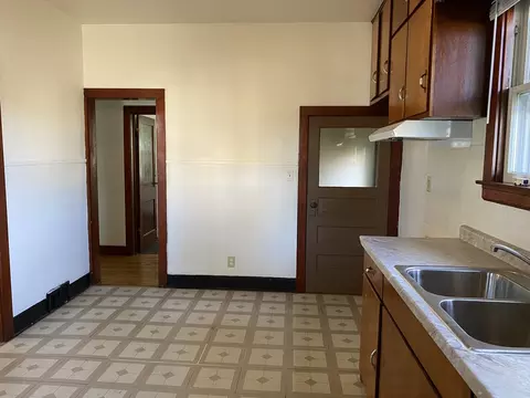 Kitchen - 1104 Pulaski St, Peru, IL 61354 photo 1 of 2