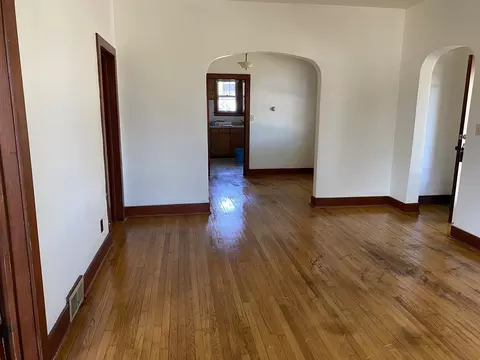 Living - 1104 Pulaski St, Peru, IL 61354 photo 1 of 3