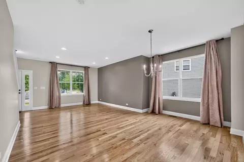 Living - 409 Brockton Ave, Elgin, IL 60124 photo 4 of 10