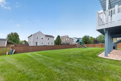 Exterior - 409 Brockton Ave, Elgin, IL 60124 photo 6 of 9