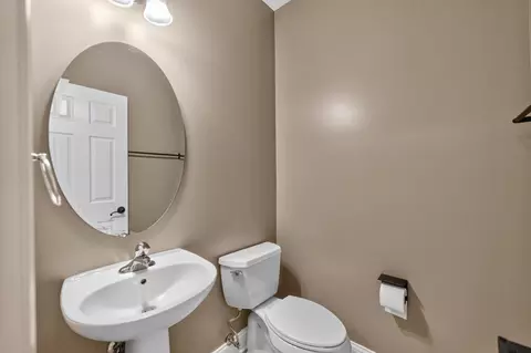 Bath - 409 Brockton Ave, Elgin, IL 60124 photo 1 of 4