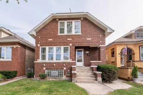 4825 N Meade Ave, Chicago, IL 60630