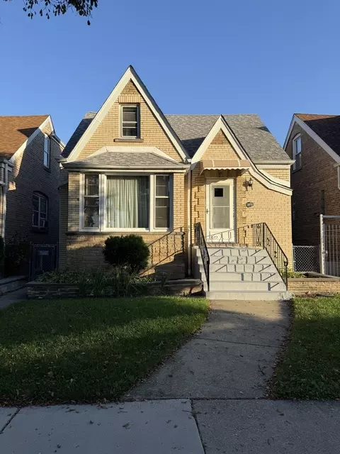 3916 W 59th Pl, Chicago, IL 60629