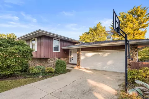 1002 Shurts St, Urbana, IL 61801