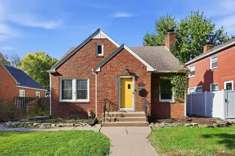1612 Elmore Ave, Davenport, IA 52803