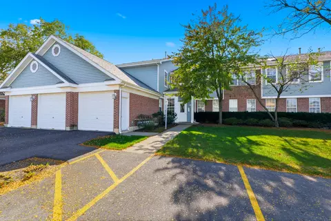 241 W Lynn Dr #6, Palatine, IL 60067