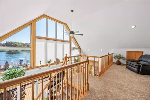 Entry Way - 2013 Sunnyside Beach Dr, Johnsburg, IL 60051 photo 2 of 2
