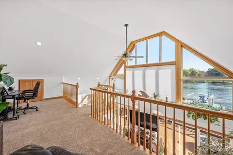 Entry Way - 2013 Sunnyside Beach Dr, Johnsburg, IL 60051 photo 1 of 2