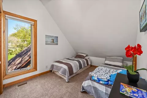 Bedroom - 2013 Sunnyside Beach Dr, Johnsburg, IL 60051 photo 3 of 5