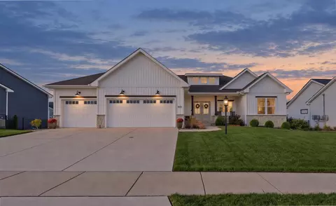 1415 Golden Rod Dr, Mahomet, IL 61853