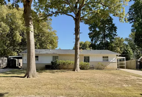 705-707 S Valley Rd, Carbondale, IL 62901