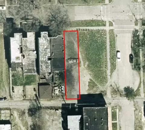 3907 W Grenshaw St, Chicago, IL 60624