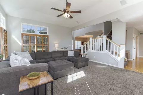 Living - 10069 Wolf Hill Rd, Bloomington, IL 61705 photo 5 of 5