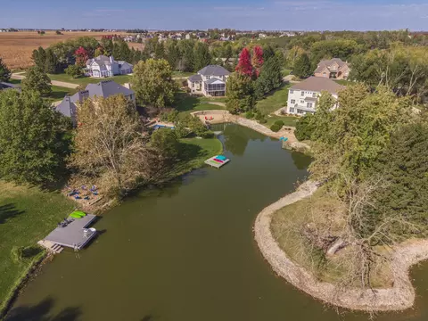 View/Area - 10069 Wolf Hill Rd, Bloomington, IL 61705 photo 5 of 8
