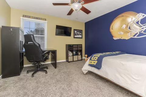 Bedroom - 10069 Wolf Hill Rd, Bloomington, IL 61705 photo 6 of 8