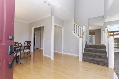Entry Way - 10069 Wolf Hill Rd, Bloomington, IL 61705 photo 3 of 4