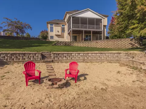Exterior - 10069 Wolf Hill Rd, Bloomington, IL 61705 photo 7 of 7