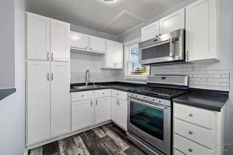 Kitchen - 2524 Clara St, Mchenry, IL 60050 photo 2 of 3
