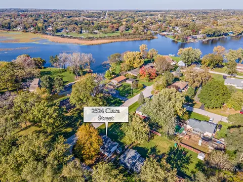 View/Area - 2524 Clara St, Mchenry, IL 60050 photo 2 of 3