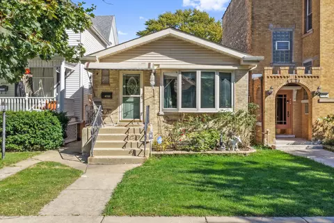4723 N Kilbourn Ave, Chicago, IL 60630