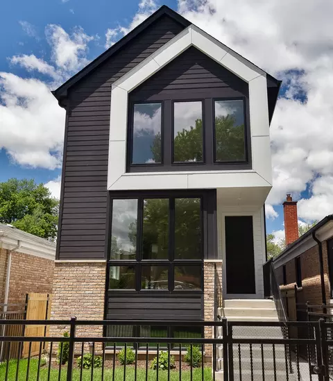 2716 N Hamlin Ave, Chicago, IL 60647
