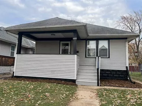 1227 Emerald Ave, Chicago Heights, IL 60411