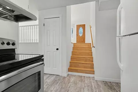 Entry Way - 101 N Orr Dr #6, Normal, IL 61761 photo 1 of 1