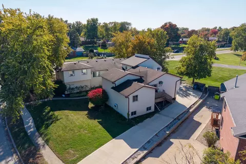 View/Area - 101 N Orr Dr #6, Normal, IL 61761 photo 2 of 9