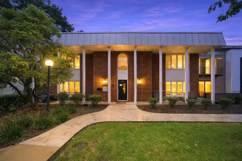 9817 S Keeler Ave #D, Oak Lawn, IL 60453