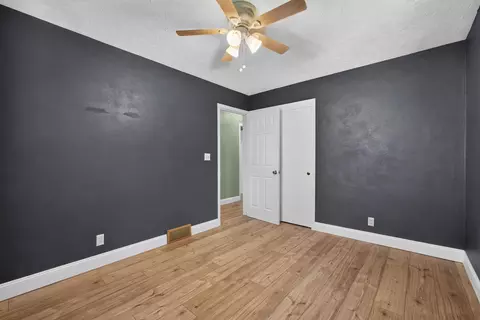 Bedroom - 814 12th St, Silvis, IL 61282 photo 5 of 5