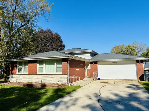 738 E 158th St, South Holland, IL 60473