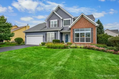 1173 Sandalwood Ln, Crystal Lake, IL 60014
