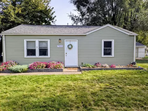 7315 Cedar St, Davenport, IA 52806