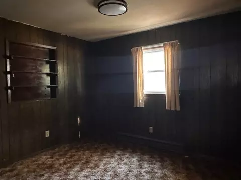 Bedroom - 1107 E Ruth St, Benton, IL 62812 photo 5 of 5