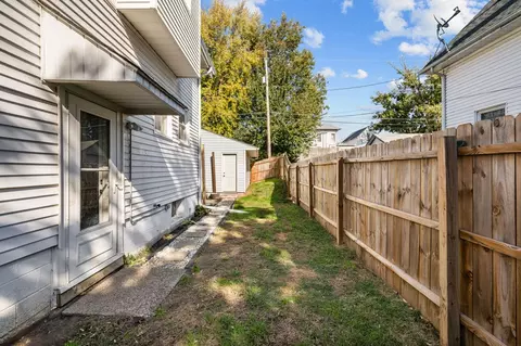 Exterior - 1813 18th Ave, Moline, IL 61265 photo 8 of 8