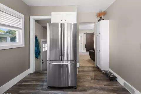 Entry Way - 1813 18th Ave, Moline, IL 61265 photo 1 of 2