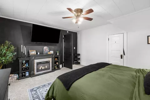 Bedroom - 1813 18th Ave, Moline, IL 61265 photo 4 of 4