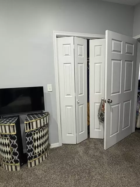 Other - 526 E Smith St, Benton, IL 62812 photo 9 of 13