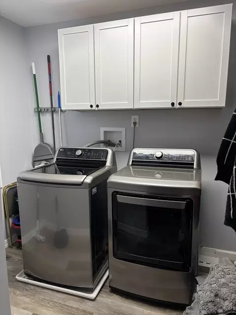 Other - 526 E Smith St, Benton, IL 62812 photo 4 of 13