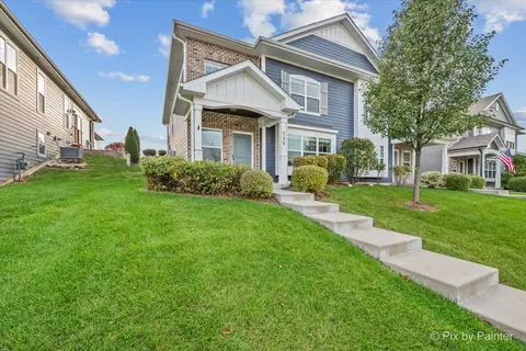 Exterior - 735 Harper Ave, Cary, IL 60013 photo 1 of 3