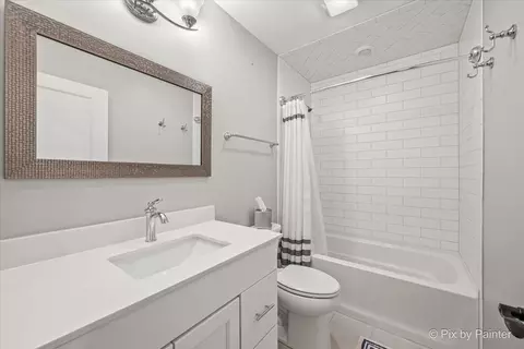 Bath - 735 Harper Ave, Cary, IL 60013 photo 3 of 3